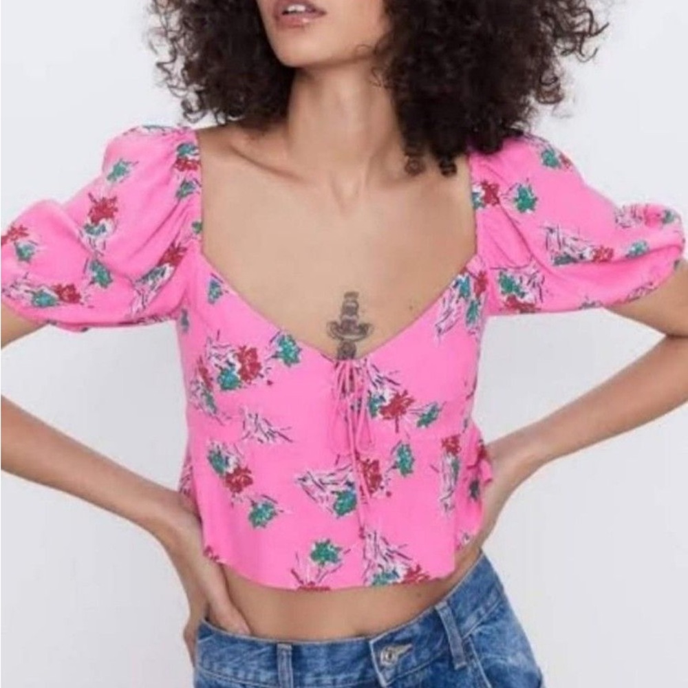 Zara pink floral cropped blouse